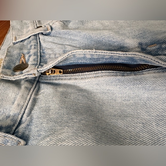 Liz Claiborne Jeans Size 10 - Picture 3 of 9